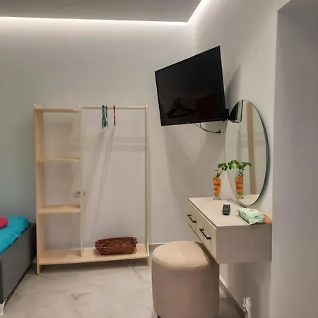 Rovoelea Apartment Himare